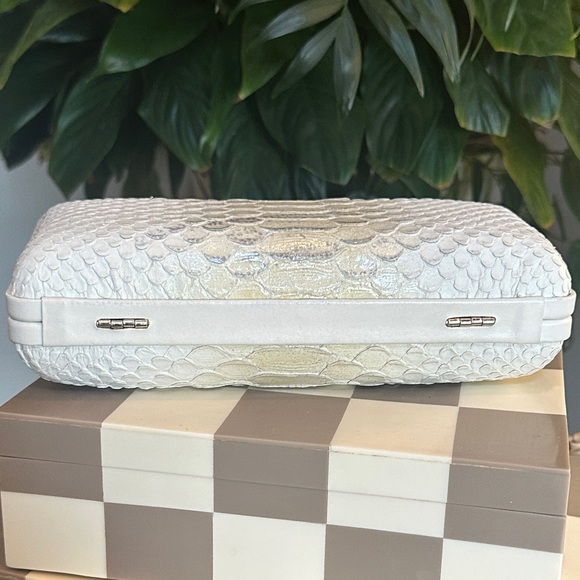 Coach white, ivory gold hardware Madison pinnacle embossed Python with dustcover - Picture 5 of 16